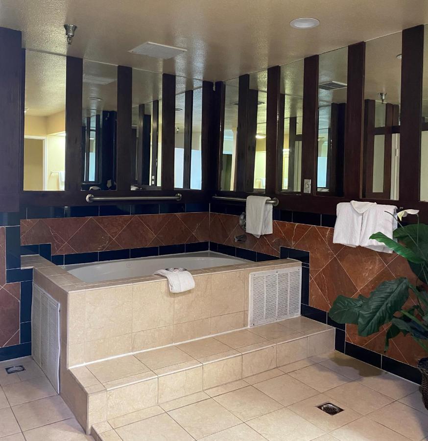 Travelodge By Wyndham Chatsworth Los Angeles Zewnętrze zdjęcie
