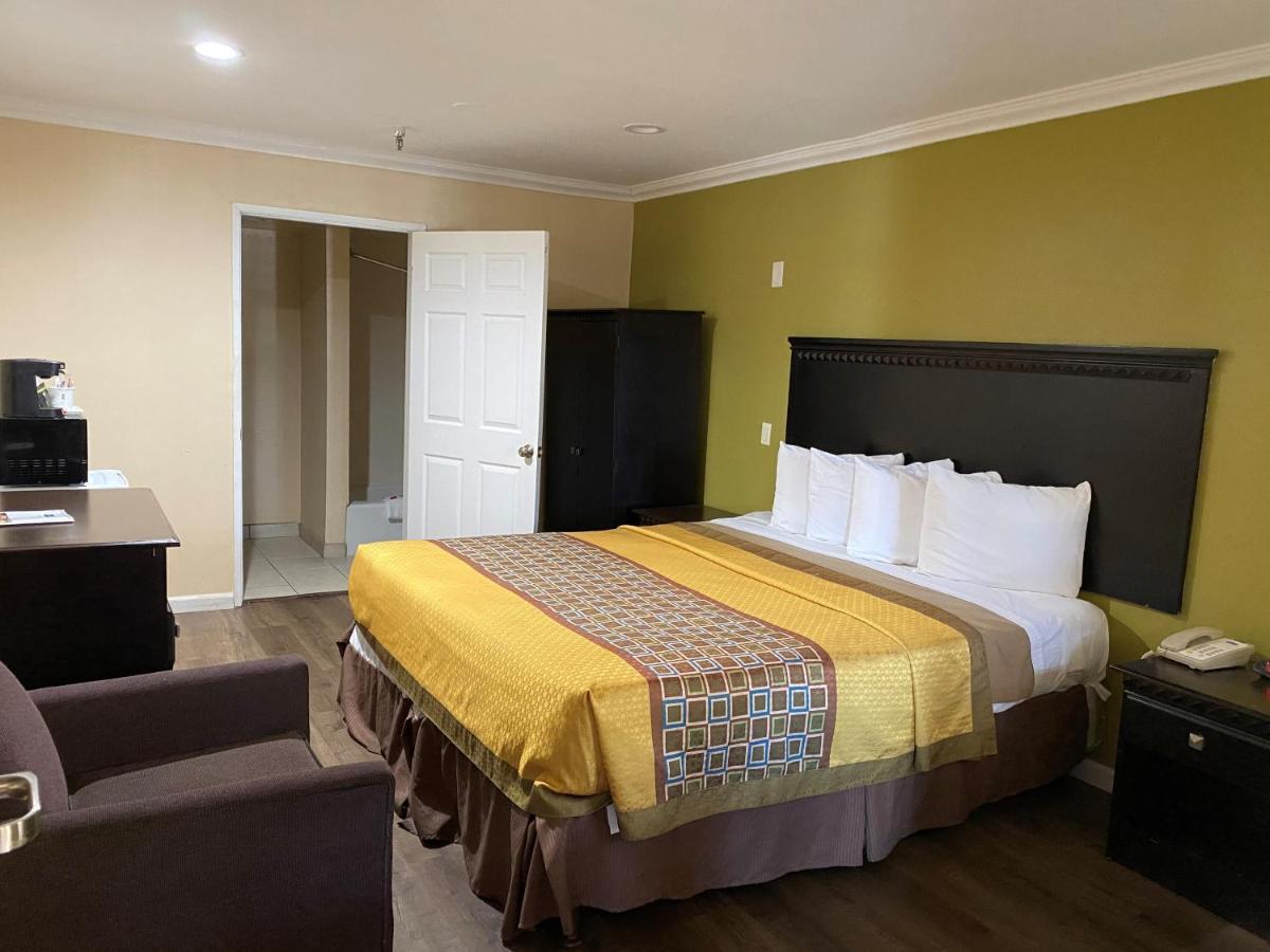Travelodge By Wyndham Chatsworth Los Angeles Zewnętrze zdjęcie