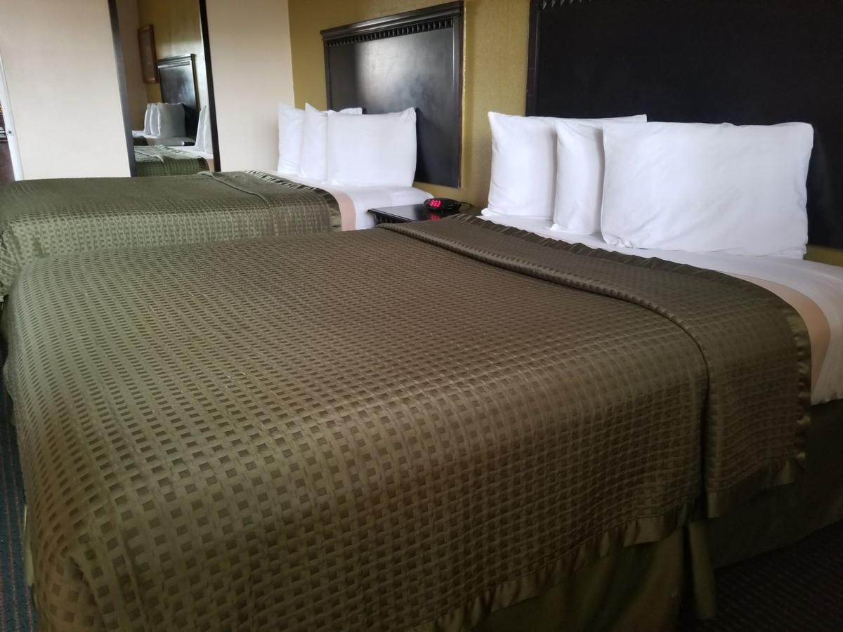 Travelodge By Wyndham Chatsworth Los Angeles Zewnętrze zdjęcie